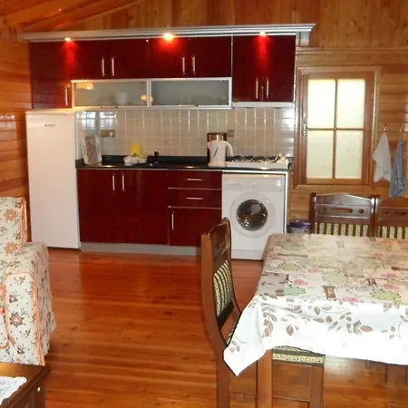 Windmolen Apart Bungalows Чирали
